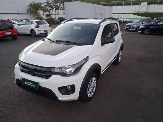 FIAT MOBI 1.0 EVO FLEX TREKKING MANUAL FIAT MOBI 1.0 EVO FLEX TREKKING MANUAL